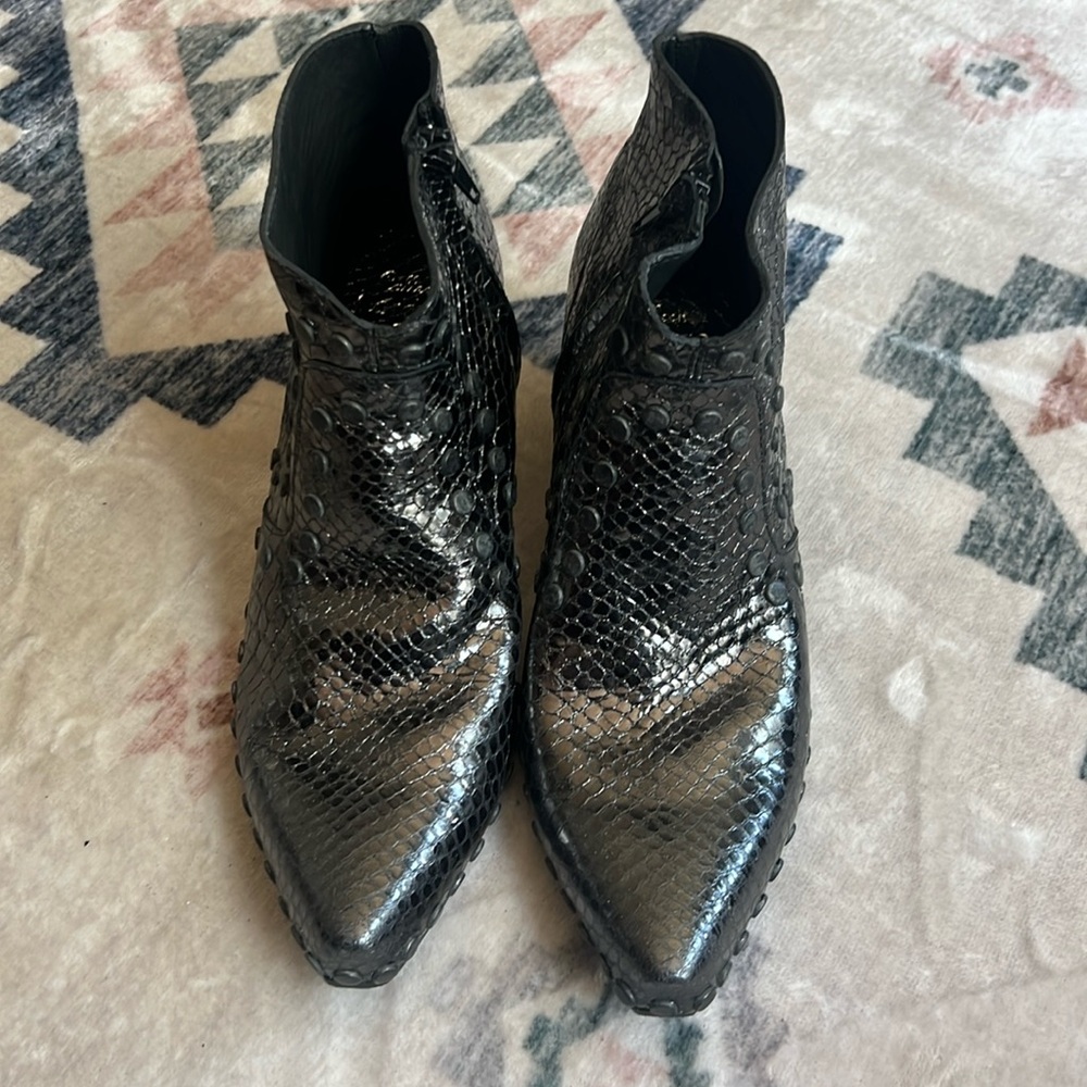 Calleen Cordero ankle boots